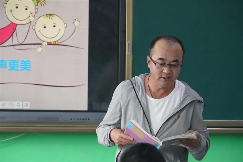 治多教師用堅(jiān)守精神扎根基層，點(diǎn)亮教育的希望明燈