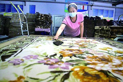 “拓展對外貿(mào)易，培育貿(mào)易新業(yè)態(tài)新模式”