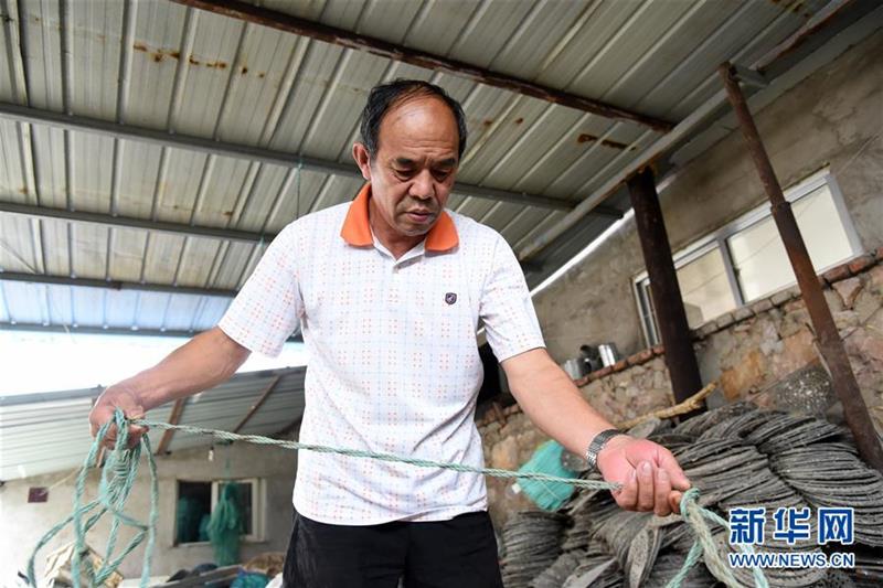 (走向我們的小康生活·圖文互動(dòng))(4)長島漁民的扇貝喜事:從請(qǐng)客求人買到供不應(yīng)求
