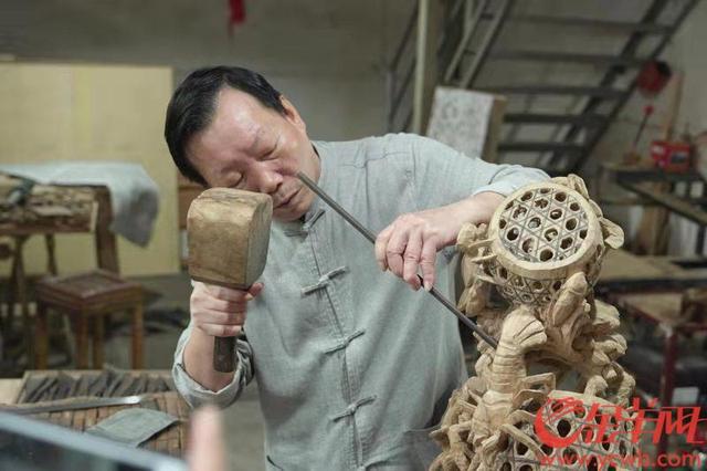 絲上繡世界 木里雕乾坤——非遺技藝煥發(fā)生機(jī)