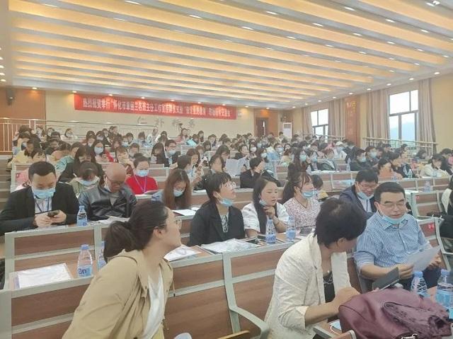 懷化市首批班主任名師工作室在懷鐵一中舉行掛牌儀式