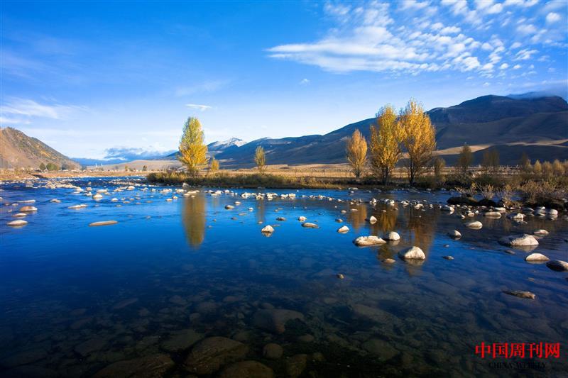 清澈的海子.jpg 清澈的海子.jpg