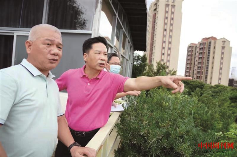 鎮(zhèn)委書記葉錦銳率隊長山頭村石馬河段督導(dǎo)調(diào)研.jpg 鎮(zhèn)委書記葉錦銳率隊長山頭村石馬河段督導(dǎo)調(diào)研.jpg