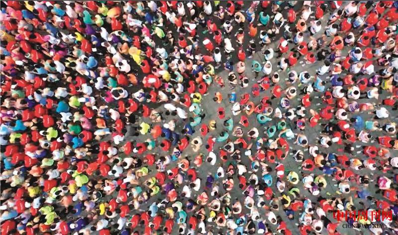 “爽爽貴陽 大美之城”2023貴陽馬拉松賽現(xiàn)場2.jpg