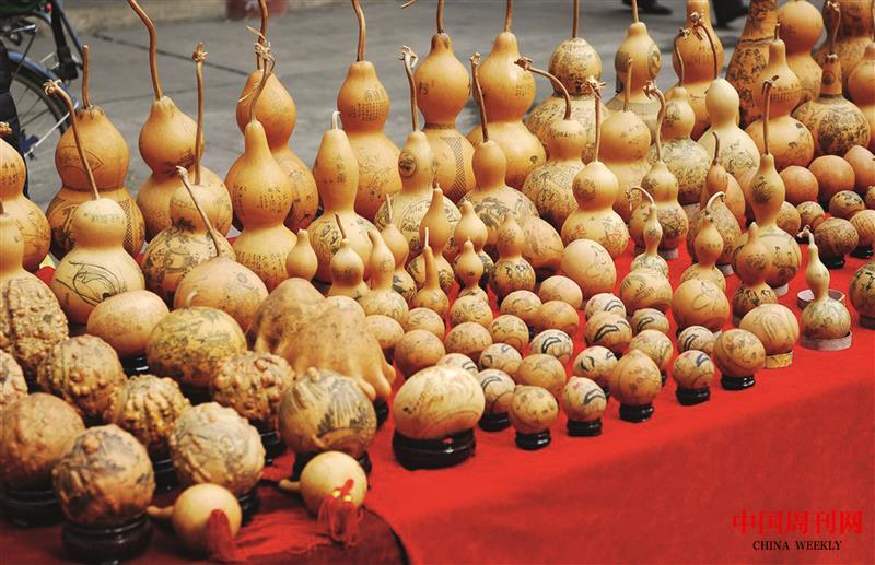 葫蘆雕小攤.jpg 葫蘆雕小攤.jpg